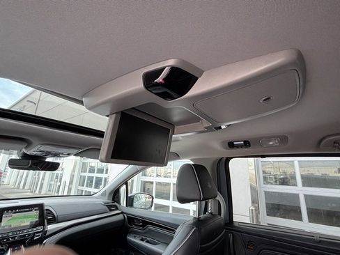 Certified 2024 Honda Odyssey Elite image 13