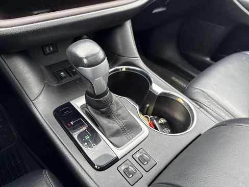 Used 2015 Toyota Highlander XLE AWD/4WD image 21