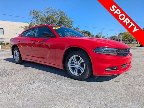 Used 2023 Dodge Charger SXT image 2