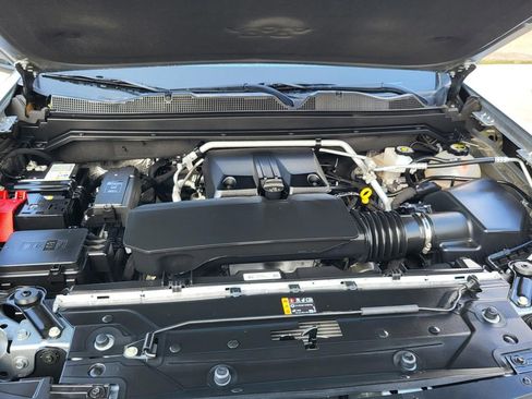 Certified 2025 Chevrolet Colorado W/T w/ WT Custom Package image 33