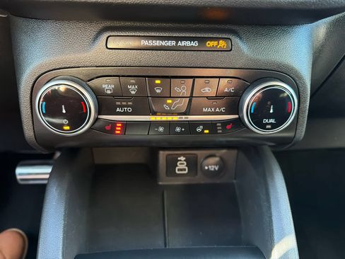 Used 2024 Ford Escape ST-Line image 29