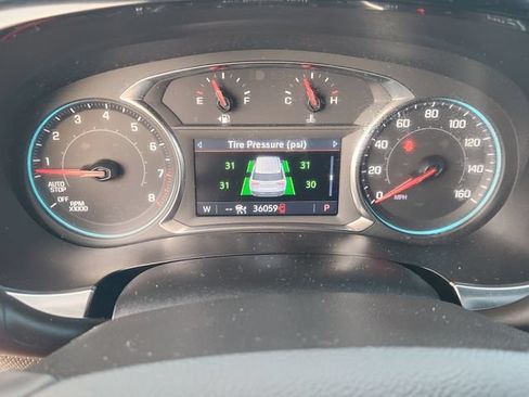 Used 2023 Chevrolet Traverse RS w/ LPO, Cargo Package FWD image 15