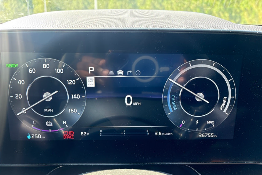 Used 2024 Kia Niro Wind FWD image 9