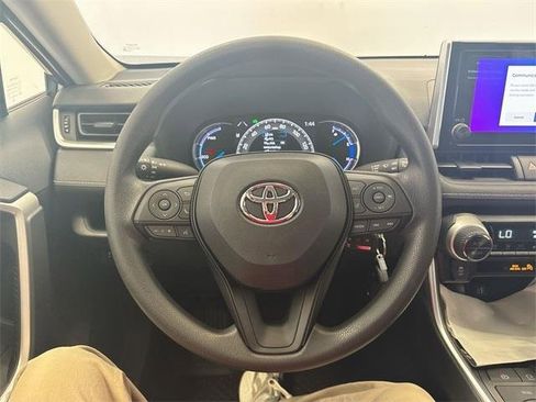 Used 2025 Toyota RAV4 LE image 15