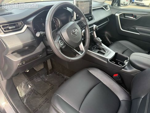 Used 2025 Toyota RAV4 XLE Premium image 11