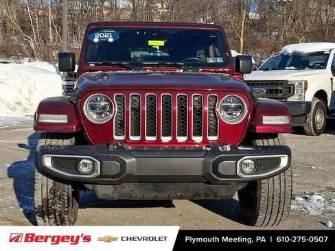 Used 2021 Jeep Wrangler Unlimited Sahara w/ Cold Weather Group image 3