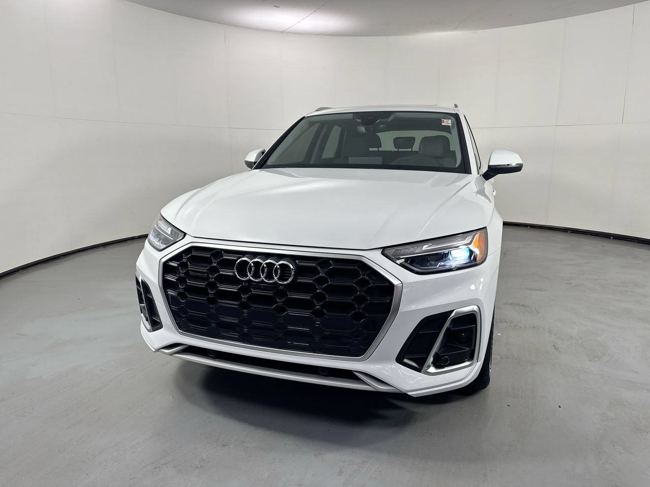 Used 2024 Audi Q5 2.0T Premium Plus AWD/4WD image 31