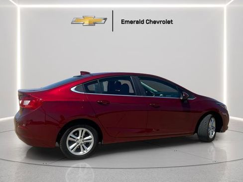 Used 2016 Chevrolet Cruze LT w/ LT Convenience Package FWD image 4