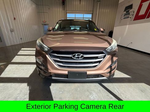 Used 2016 Hyundai Tucson Sport image 9