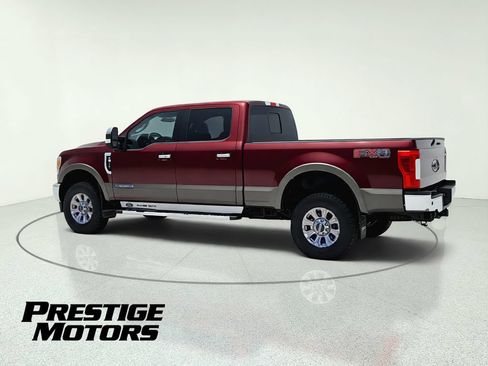 Used 2017 Ford F250 Lariat w/ Lariat Ultimate Package AWD/4WD image 5