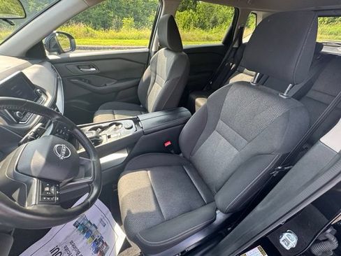 Used 2025 Nissan Rogue SV AWD/4WD image 15