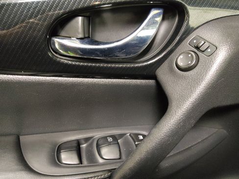 Used 2020 Nissan Rogue SL w/ Premium Package FWD image 27