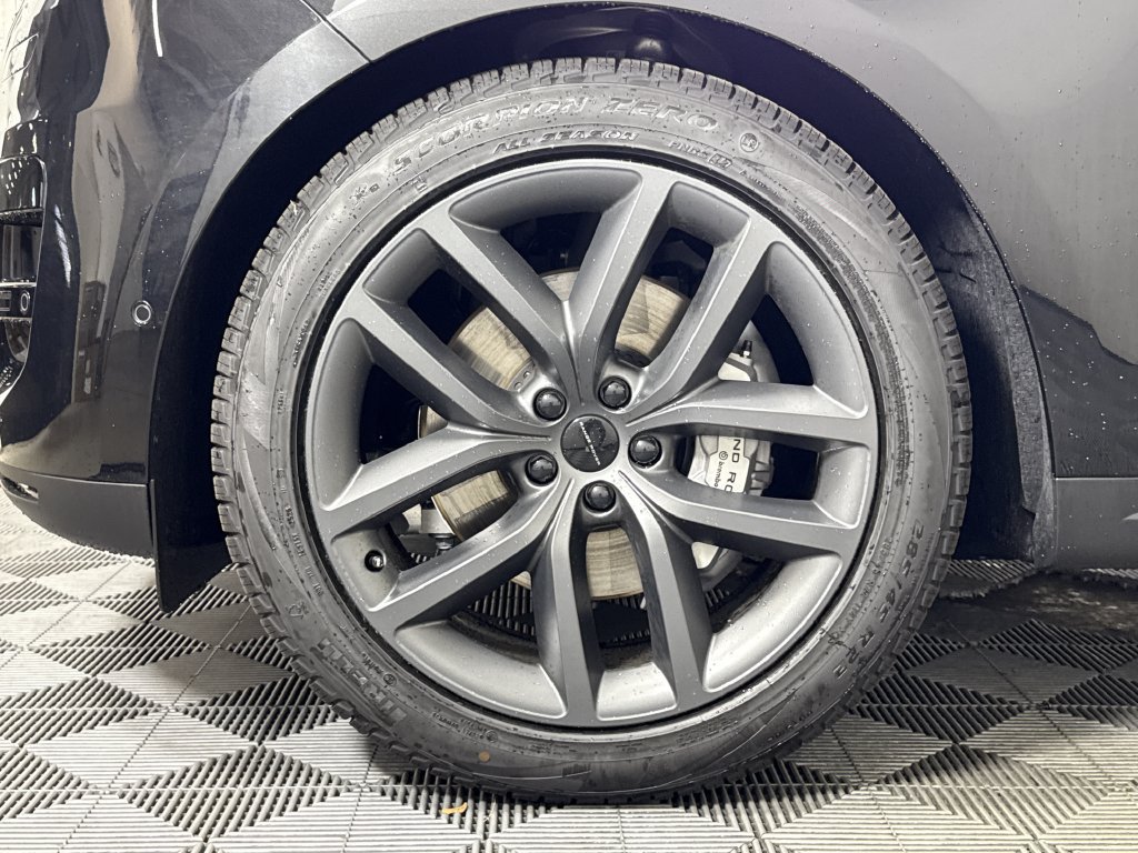 New 2027 Land Rover Range Rover Sport SE AWD/4WD image 13