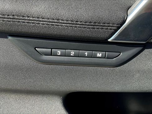 Used 2020 Land Rover Discovery Sport S image 12