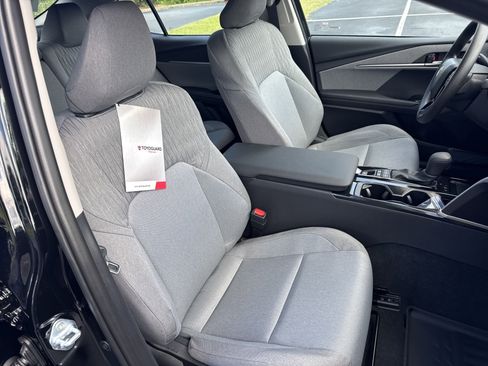 New 2025 Toyota Camry LE image 32