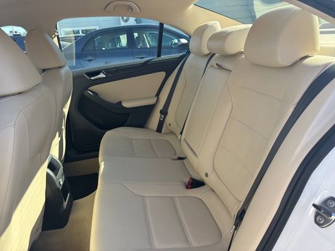 Used 2014 Volkswagen Jetta SE image 11