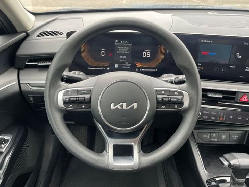 Used 2025 Kia K5 LXS image 25