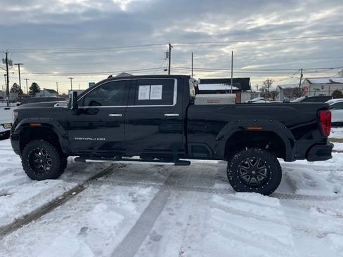 Used 2023 GMC Sierra 3500 Denali image 5