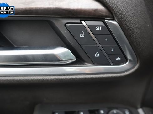 Used 2025 Chevrolet Silverado 2500 LTZ w/ LTZ Convenience Package image 8