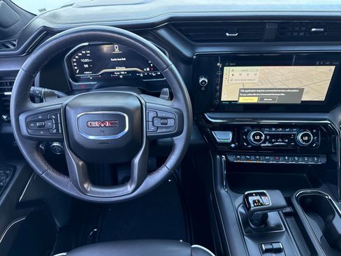 Used 2024 GMC Sierra 1500 AT4X image 16