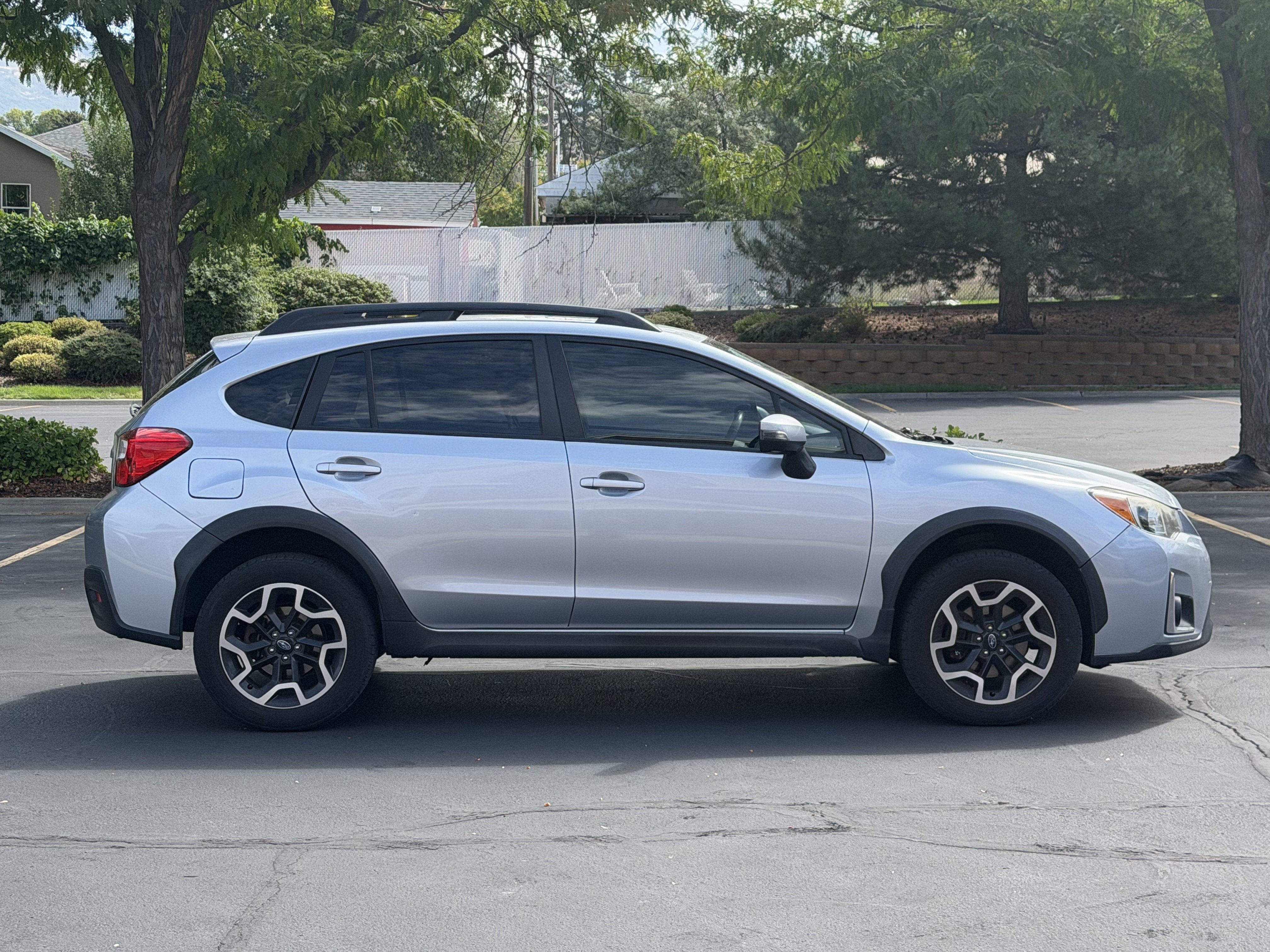 Used 2017 Subaru Crosstrek 2.0i Limited AWD/4WD image 7