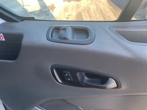 Used 2020 Ford Transit 350 Medium Roof image 33