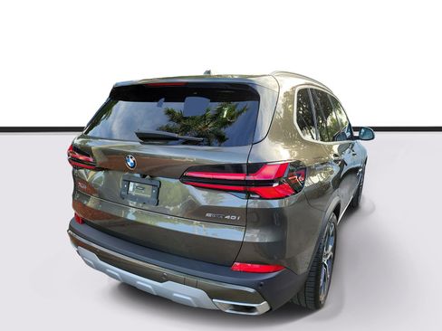 Used 2024 BMW X5 sDrive40i w/ Parking Assistance Package RWD image 4