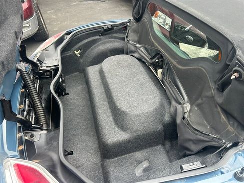 Used 2007 Saturn Sky image 17