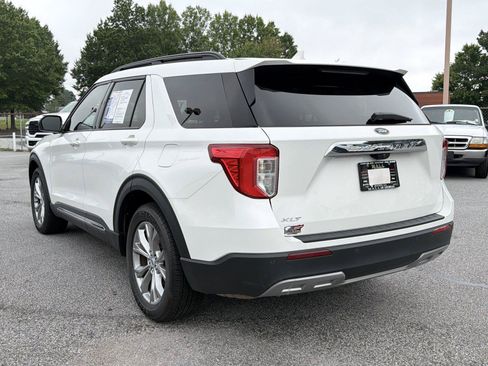 Used 2023 Ford Explorer XLT w/ Equipment Group 202A RWD image 7