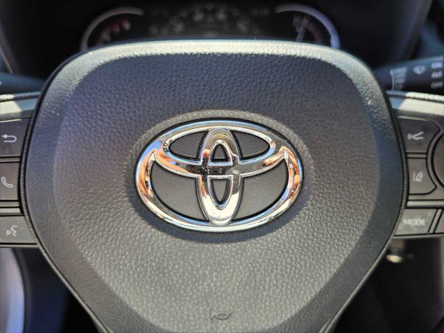 Used 2024 Toyota RAV4 LE AWD/4WD image 22