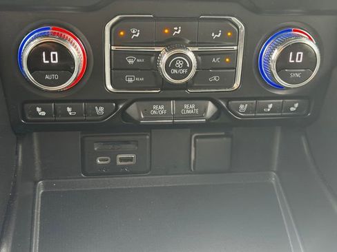 Used 2021 GMC Yukon AT4 w/ LPO, Illumination Package AWD/4WD image 37