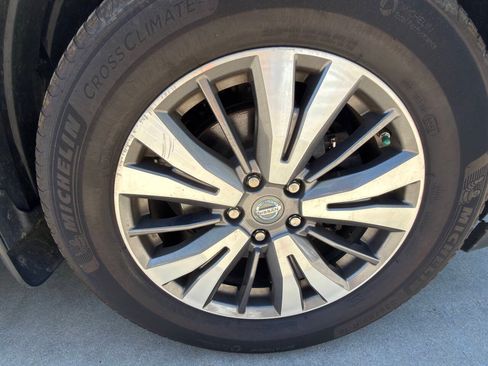 Used 2017 Nissan Pathfinder S AWD/4WD image 61