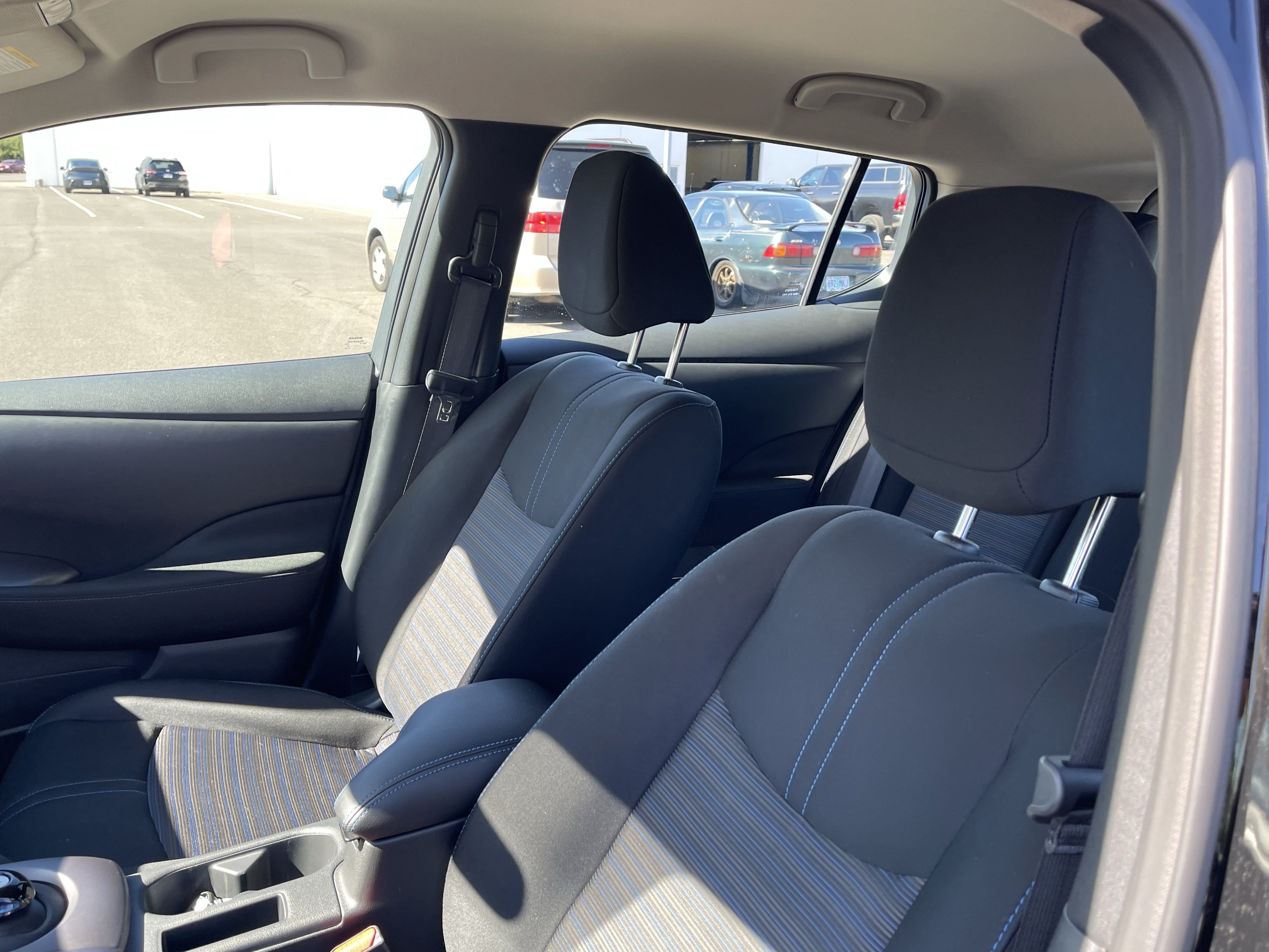 Used 2025 Nissan Leaf S FWD image 18