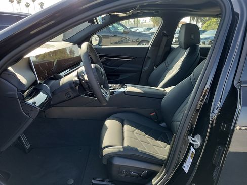 New 2026 BMW 530i w/ M Sport Package RWD image 18