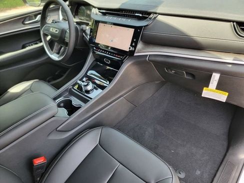 New 2026 Jeep Grand Cherokee L Limited AWD/4WD image 25