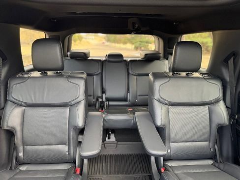 New 2026 Ford Expedition Max Platinum image 12