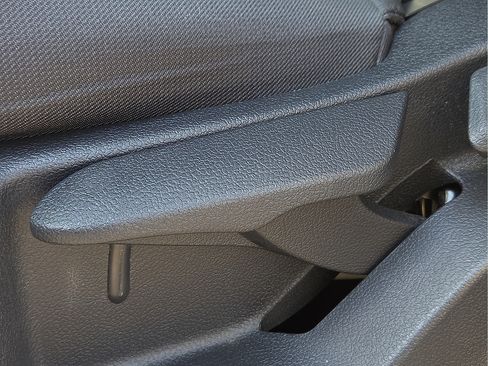 Used 2025 Toyota Tacoma SR RWD image 15