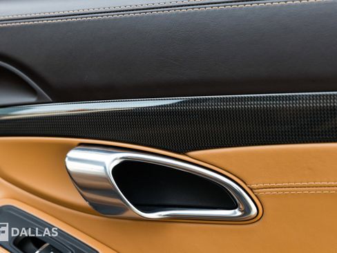 Used 2018 Porsche 911 Turbo S image 38