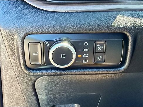 Used 2024 Ford Explorer Limited RWD image 22