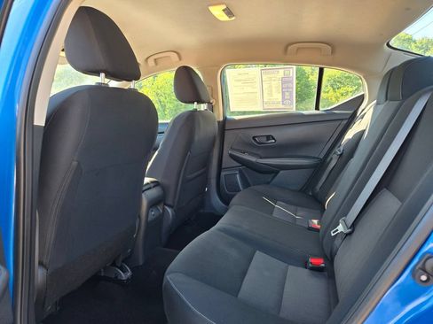 Used 2024 Nissan Sentra SV FWD image 14