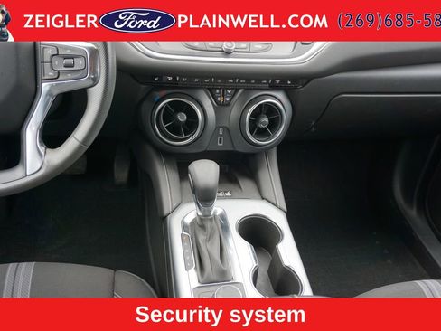 Used 2024 Chevrolet Blazer LT w/ Convenience Package FWD image 16