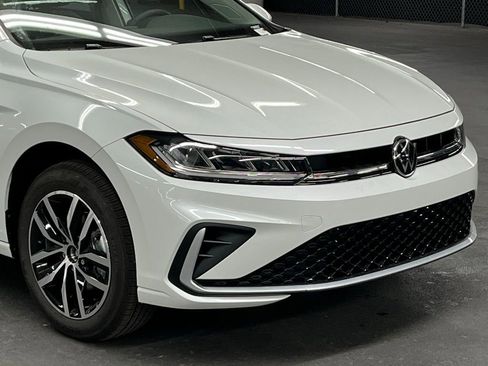 New 2026 Volkswagen Jetta SE image 38