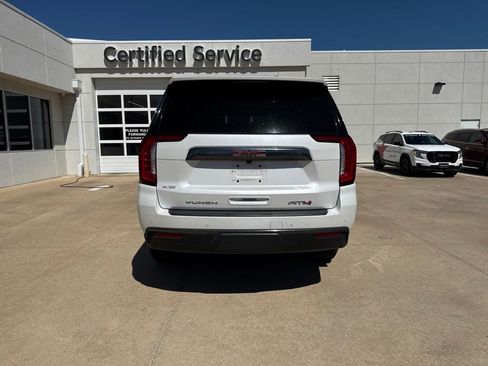 Used 2023 GMC Yukon AT4 AWD/4WD image 5