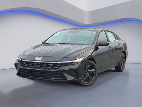 New 2026 Hyundai Elantra SEL Sport image 2