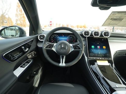 Used 2026 Mercedes-Benz GLC 300 4MATIC image 24