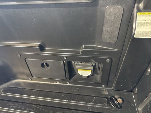 Used 2023 Toyota Tacoma TRD Sport image 28