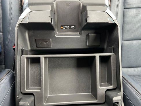 Used 2022 Chevrolet Silverado 1500 High Country w/ High Country Premium Package image 29