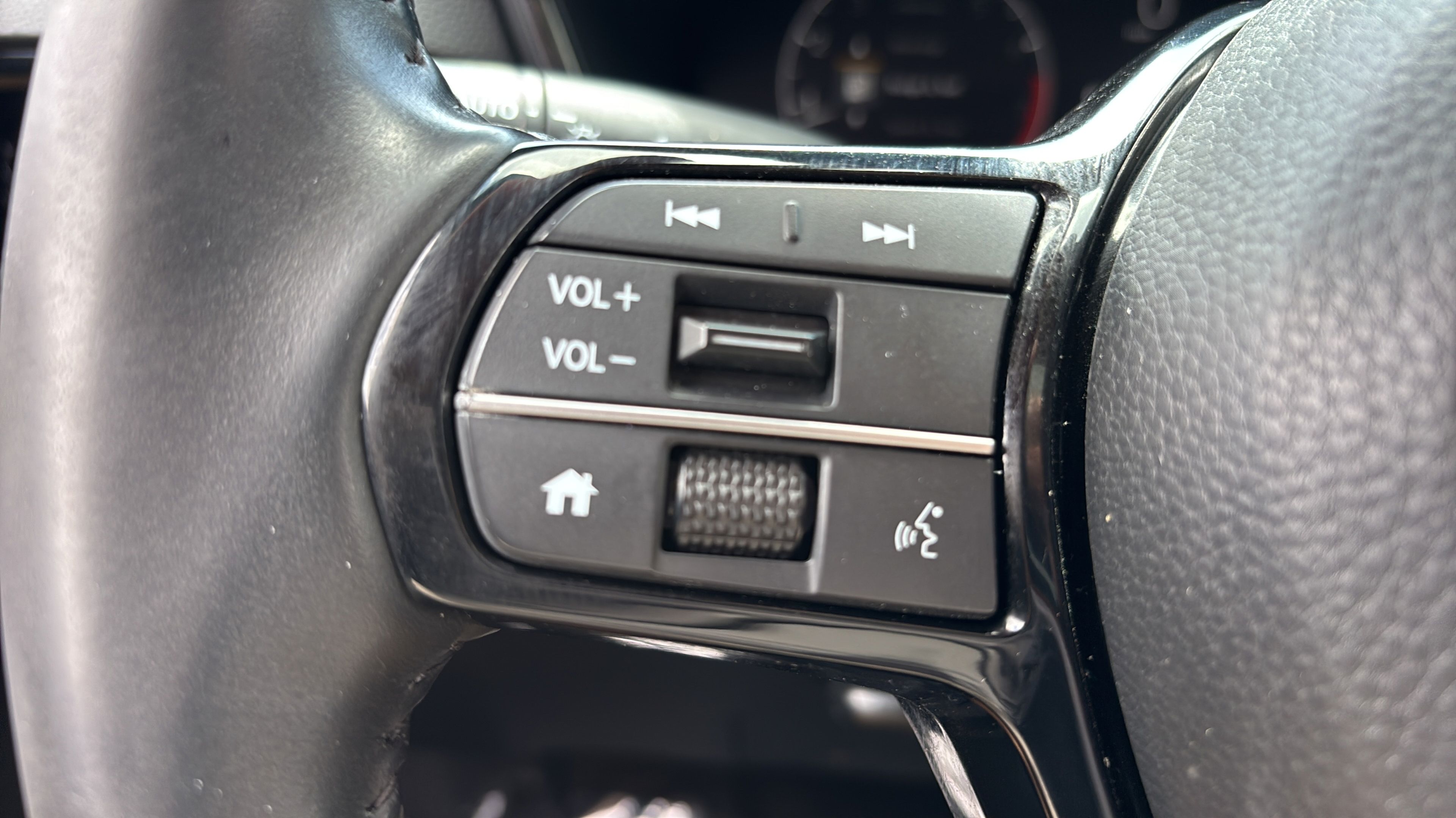 Used 2024 Honda CR-V EX-L image 29