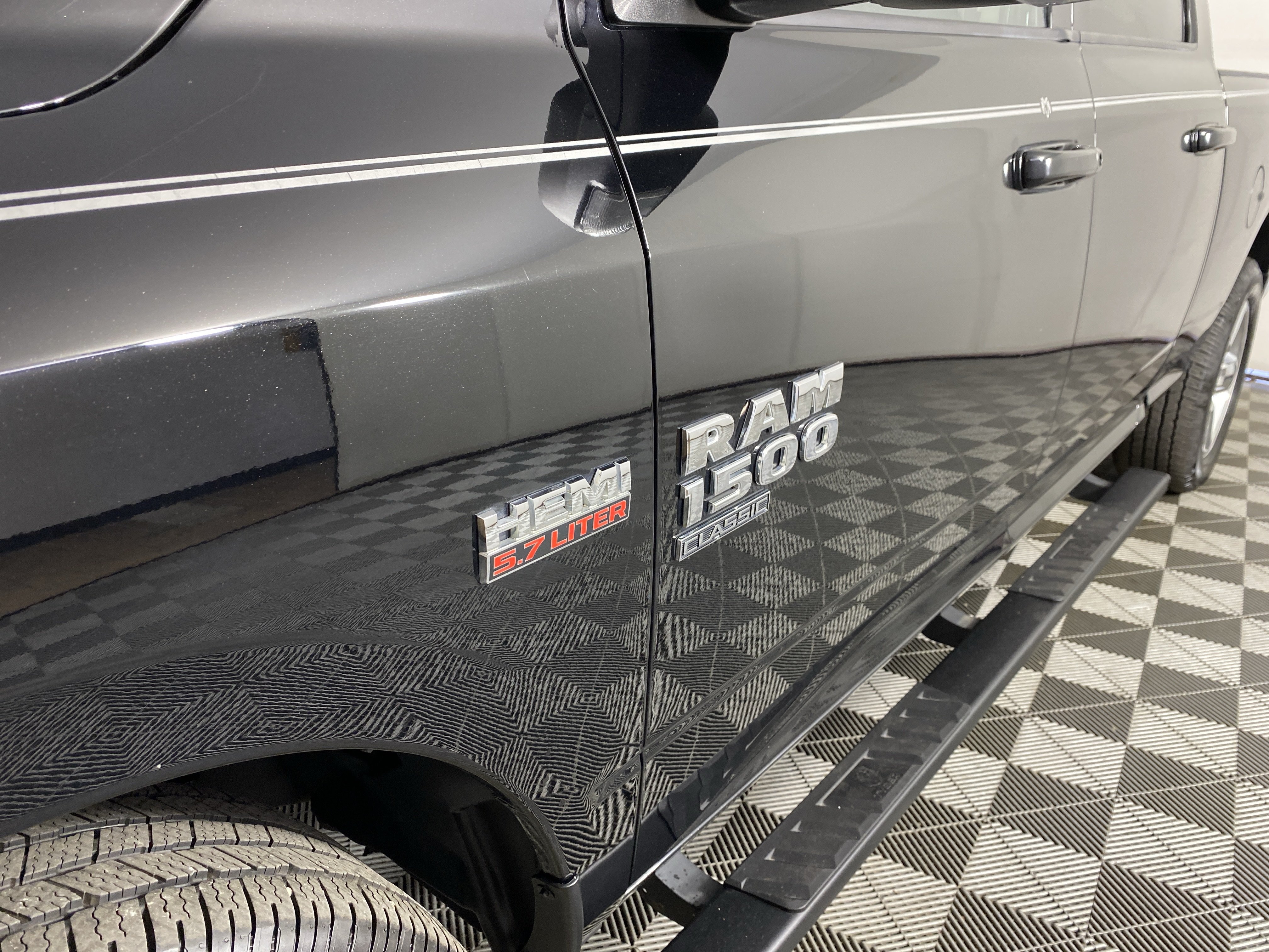 Used 2019 RAM 1500 Big Horn AWD/4WD image 37