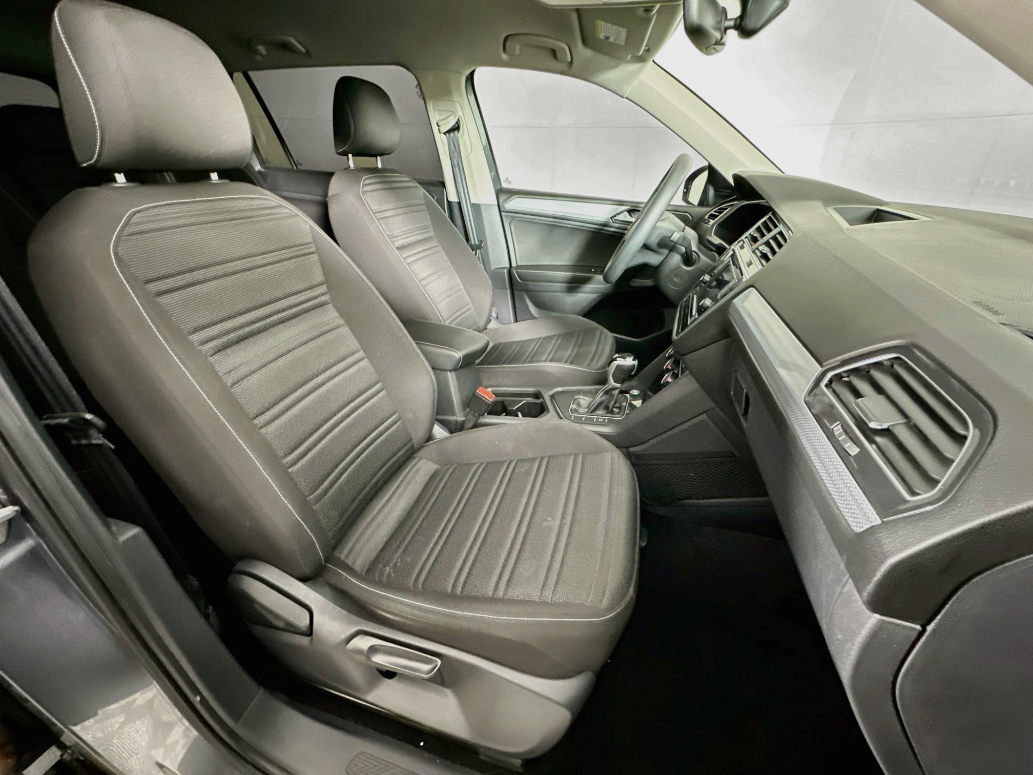 Used 2023 Volkswagen Tiguan S FWD image 30